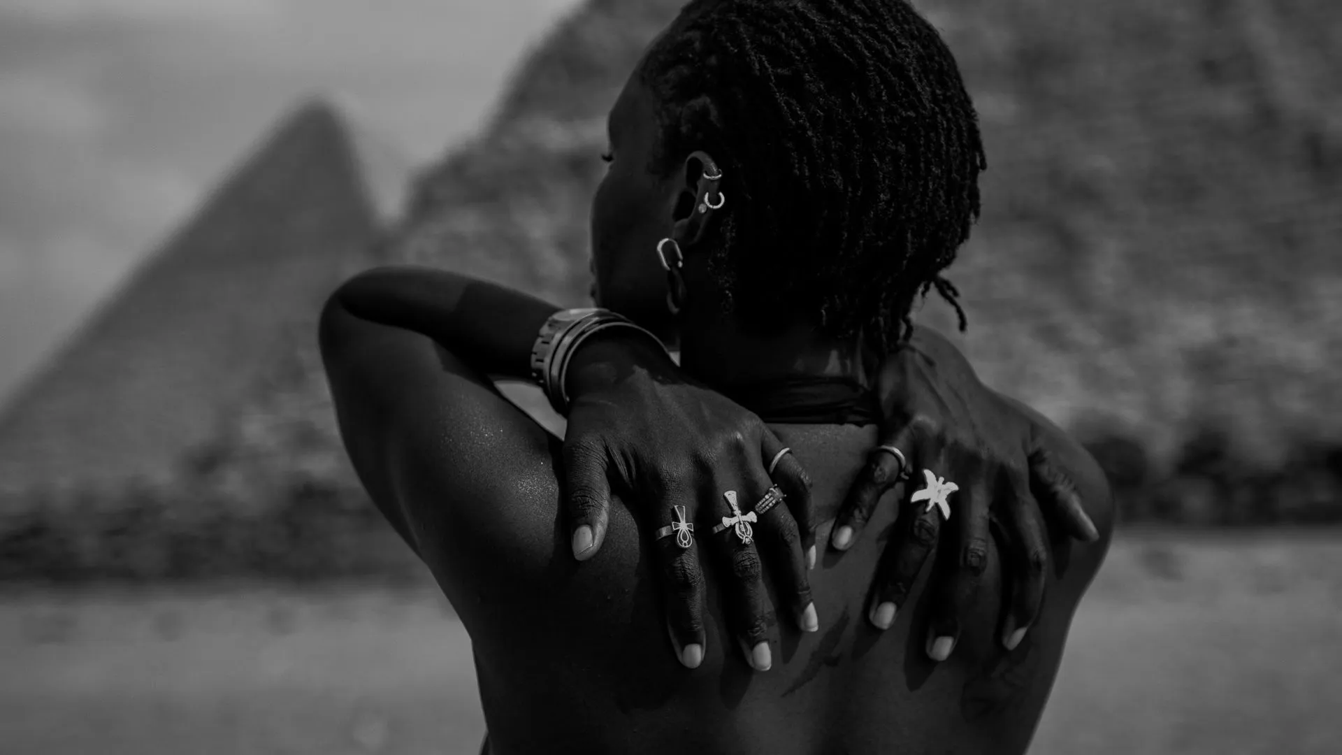 Mikali Sapani Background